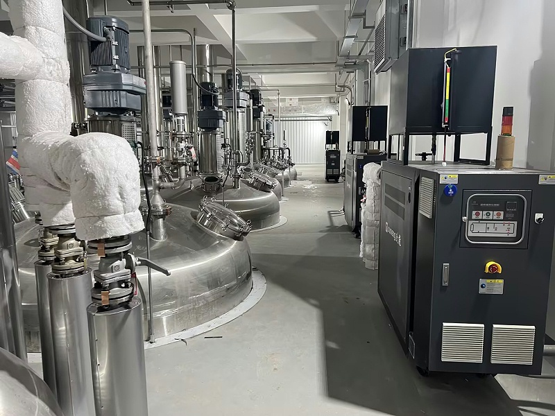 反應釜控溫，150KW有機熱載體爐和高溫油溫機， (1)